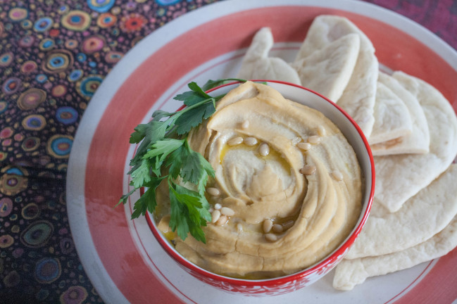 Homemade Hummus and pita