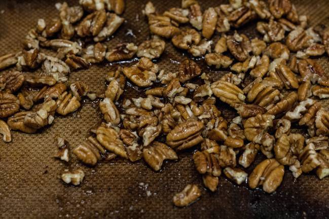 pecans in maple syrup