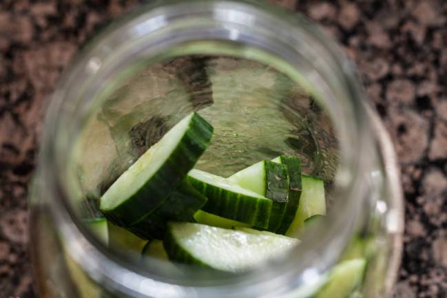 cucumbers in the mason jar