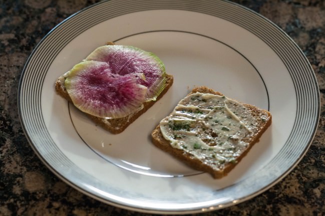 mint butter tea sand with with watermelon radish