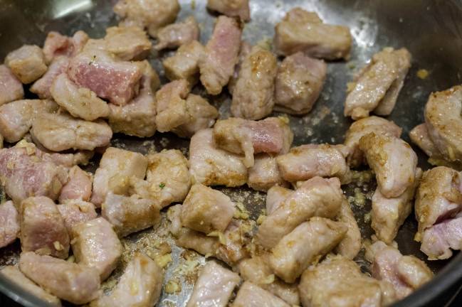 pork browning in ginger