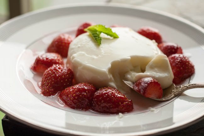 cardamom panna cotta with berries