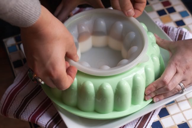 the magic of the jello mold inner ring