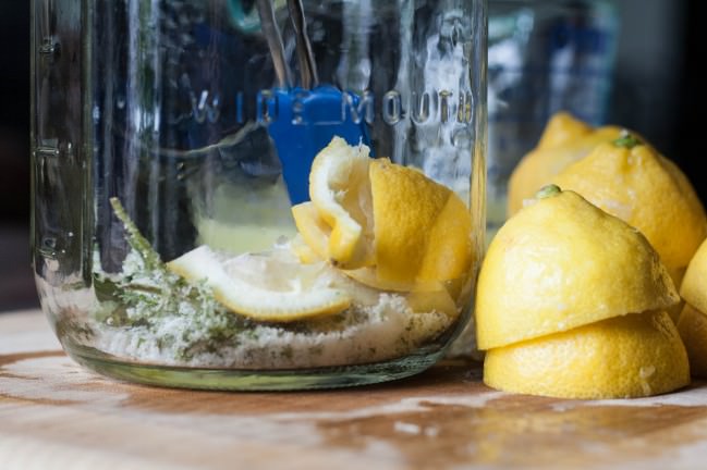 verbena sugar in jar with lemons