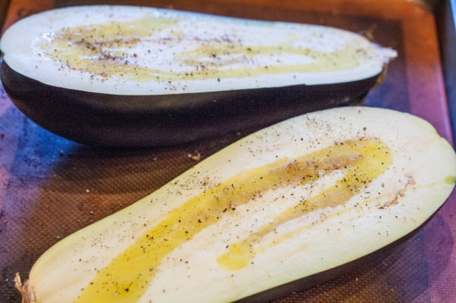 eggplants with oilve oil and seasonings