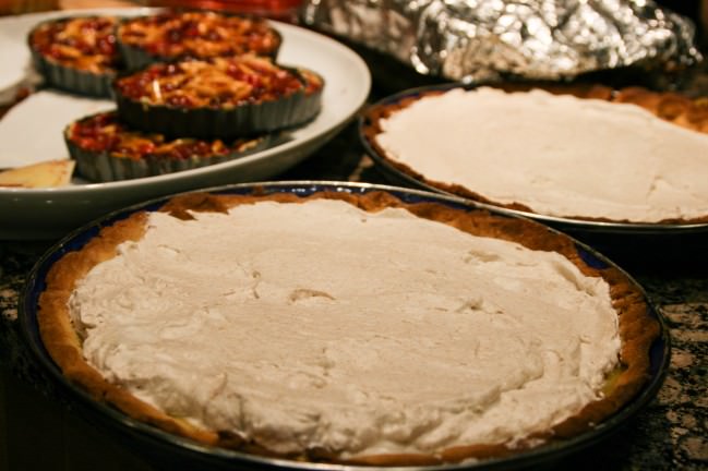 cider cream pie with cinnamon cream