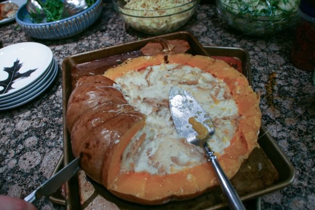 slicing the pumpkin fondu