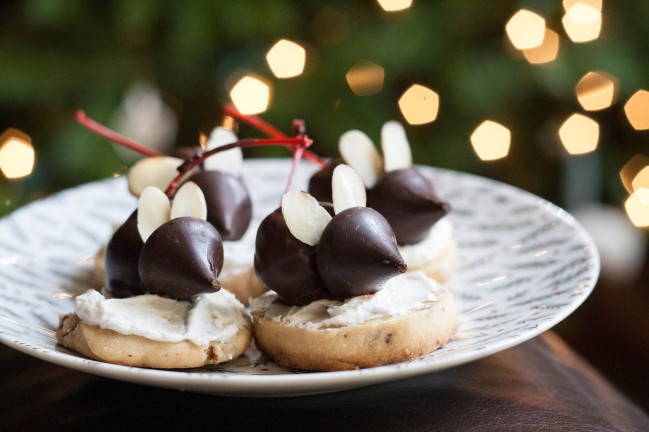 mice cookies in front of tree