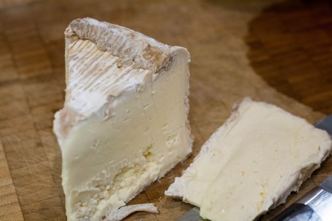 St Brie LT st andre cheese