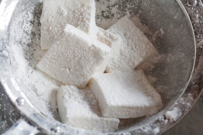 Homemade Marshmallows for Smores sifting